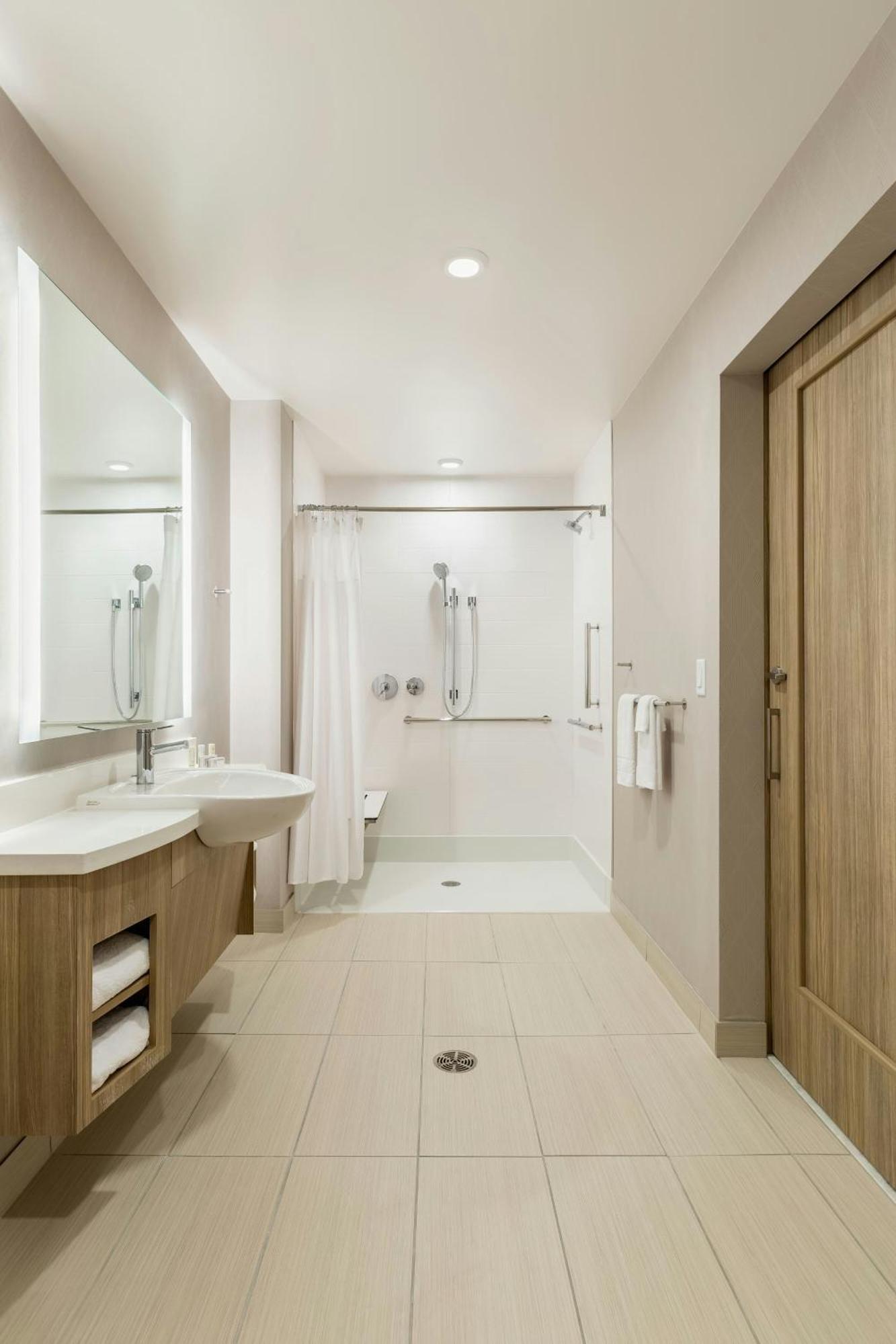Springhill Suites St. Paul Downtown Saint Paul Bagian luar foto